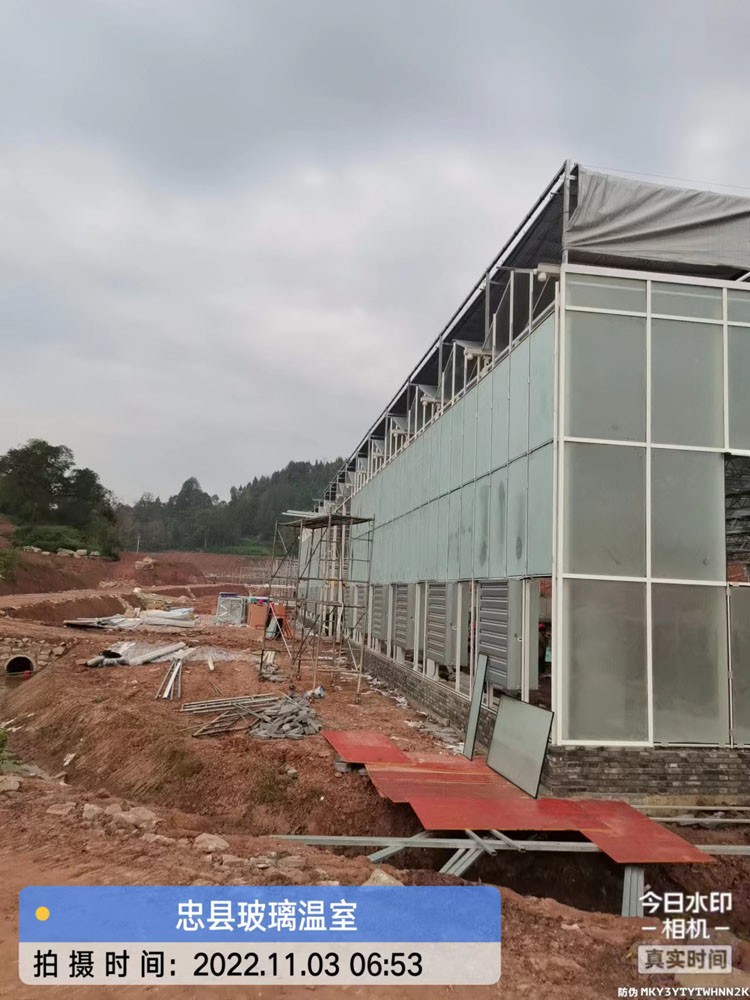 Greenhouse Analysis of the Main Building of Ecological Greenhouse Restaurant